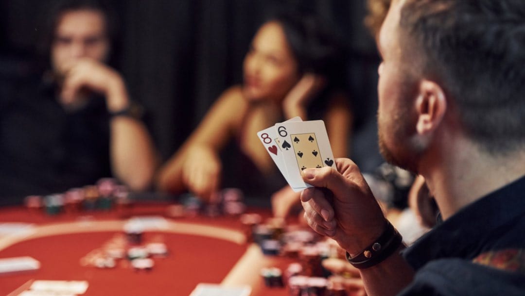 What is a Poker Straddle? And Should You Ever Straddle?