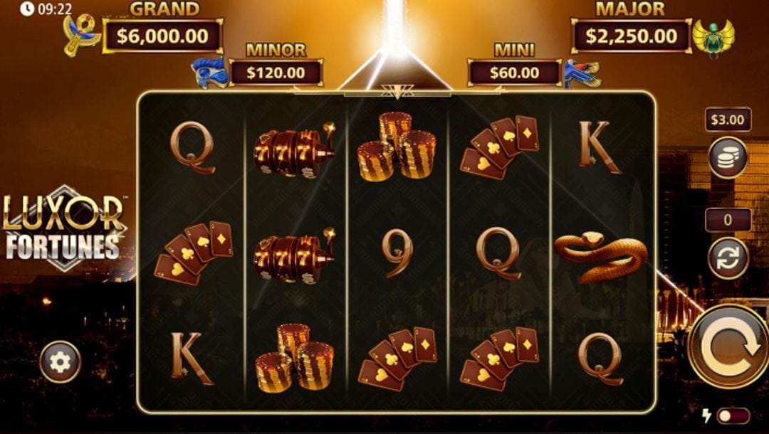 Luxor Fortunes online slot game screen.